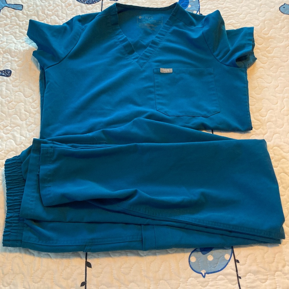 Alipine blue women figs scrubs set XS